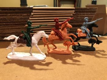 American Revolution Cavalry--3 mounted figures in one pose in 3 colors with pistol and 3 horse #0