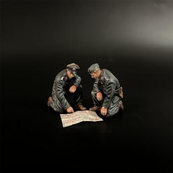 Tank Crews Reading a Map, Battle of Kursk--two figures #14