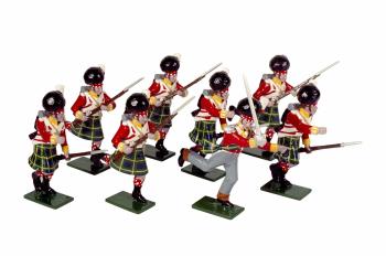 92nd (Gordon) Highlanders Charging, 1815--eight painted metal figures (officer and 7 privates)--ONE IN STOCK. #2