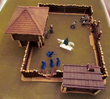 Image of Complete Stockade Fort - 14pcs, Includes Blockhouse,Cabin,  5 walls, Gate, 4 corners and 2 Damaged walls