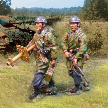 Image of Fallschirmjaeger Marching PanzerSchrek and Assistant--two figures--RETIRED. - LAST ONE! 