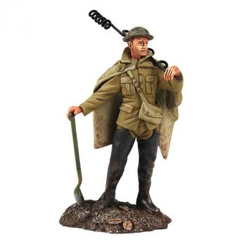 The Work Party Set No.1--1916-18 British Infantry in Poncho--single figure #0
