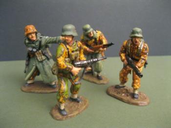 German Waffen SS Four-man Attacking Set--RETIRED--LAST ONE!! #6