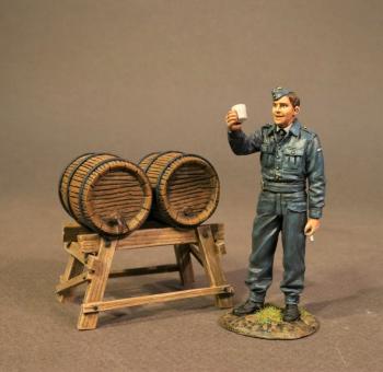 Ground Crew with Beer Kegs (set 2), The Second World War--single figure and beer keg stand #0