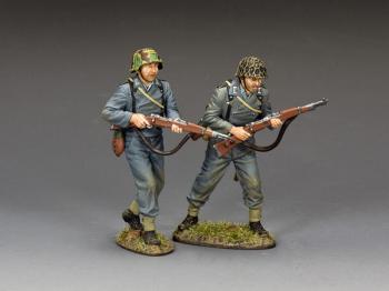 Image of "Extra Escort"--two Panzer Grenadier figures walking with K98 rifles