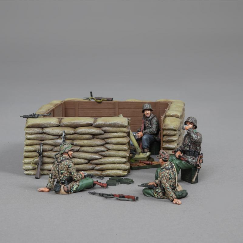Four SS Soldiers with Sandbag Emplacement--includes ACCPACK056 & ACCPACK072C and four SS figures #1