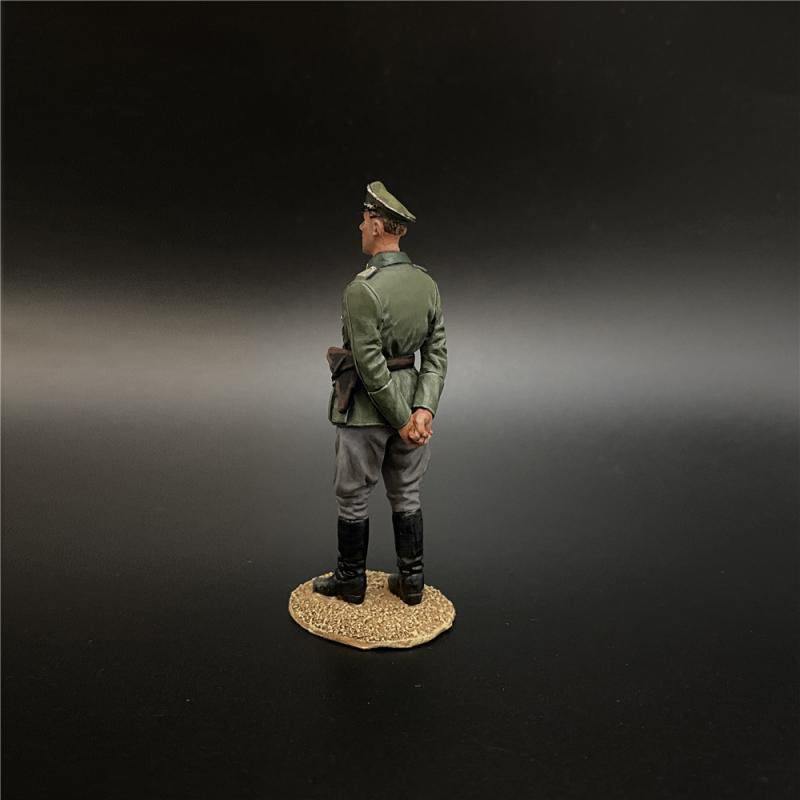 The Wehrmacht Colonel, Hands Behind Back, Battle of Normandy--single figure #4