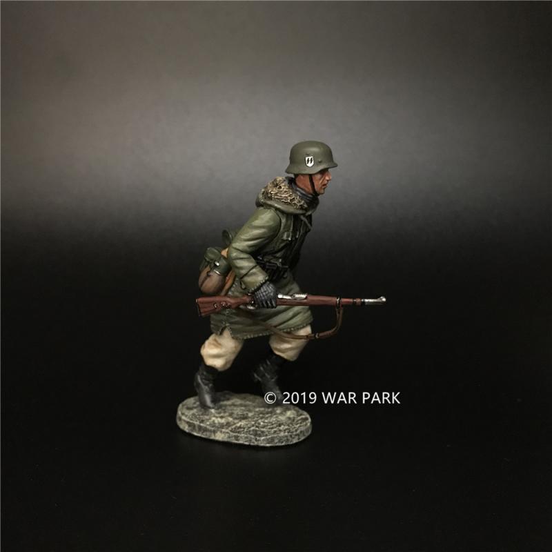 LSSAH Soldier Running with a 98k (left hand trailing), Battle of Kharkov--single figure #3