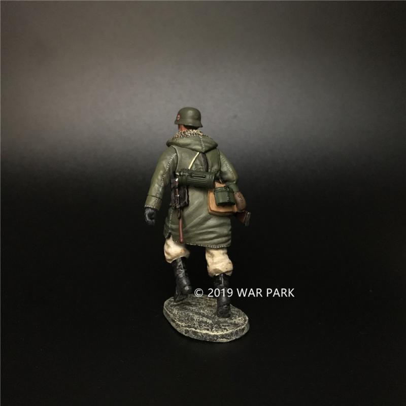 LSSAH Soldier Running with a 98k (left hand trailing), Battle of Kharkov--single figure #5