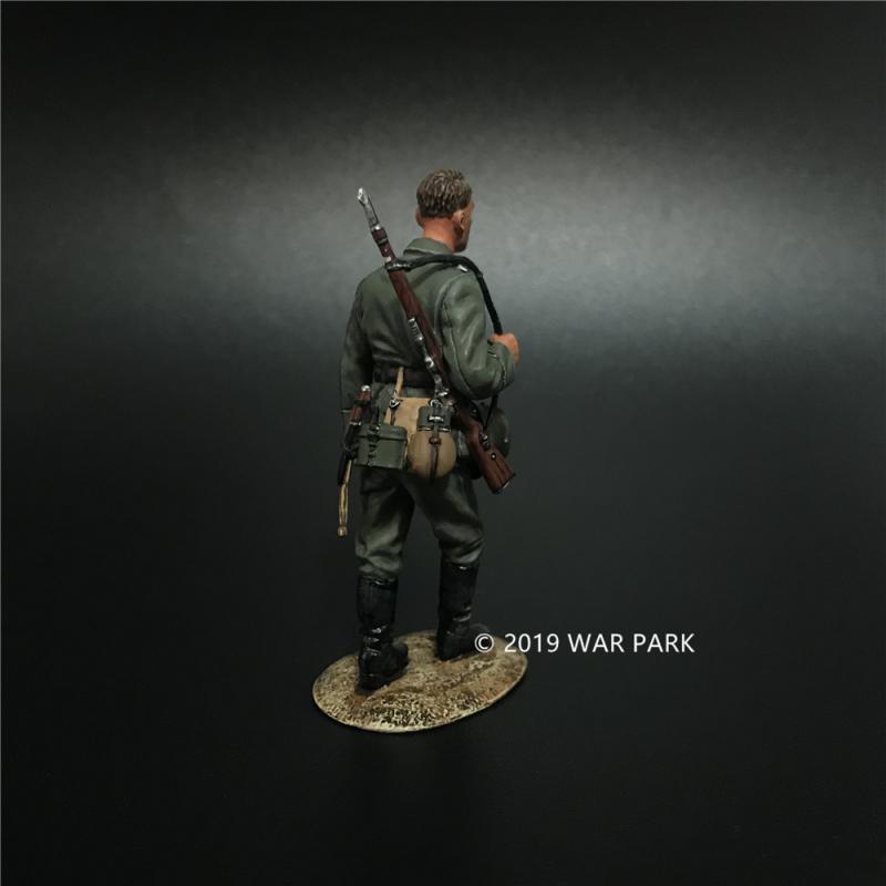Figurine War Park Miniatures – Groß Deutschland Overlooking + Rifle – Koursk 1/30
