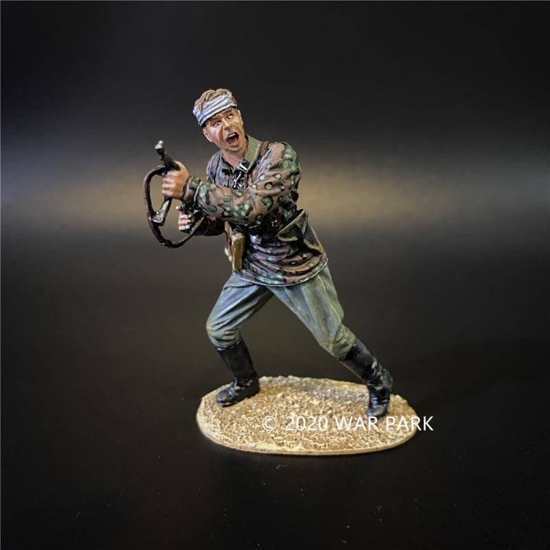 Das Reich SS Officer Leading the Charge (bandaged head), Battle of Kursk--single figure #1
