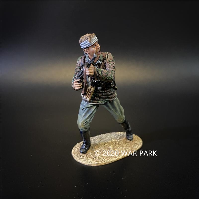 Das Reich SS Officer Leading the Charge (bandaged head), Battle of Kursk--single figure #5