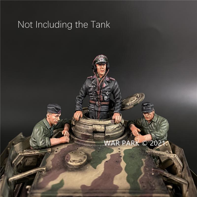 Wehrmacht Tank Crew of Panzer IV, Battle of Kursk--three seated figures #1