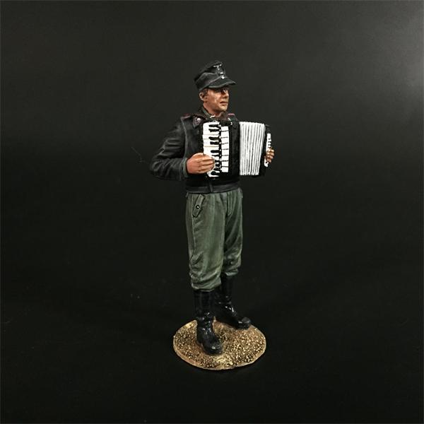 Wehrmacht Tank Crew Playing the Accordion, Battle of Kursk--single figure #4