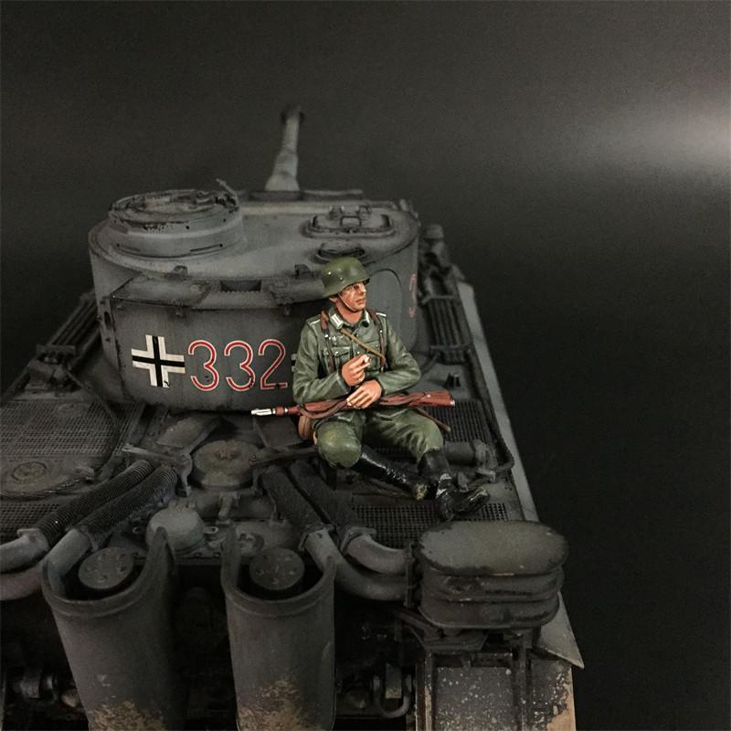 Wehrmacht Tank Rider with 98k Rifle #7 (seated, smoking), Battle of Kursk--single figure #1