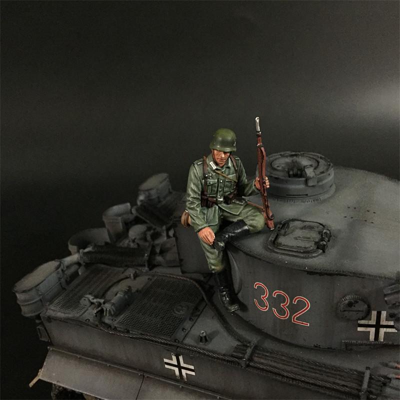 Wehrmacht Tank Rider with 98k Rifle #8 (seated left leg bent), Battle of Kursk--single figure #2