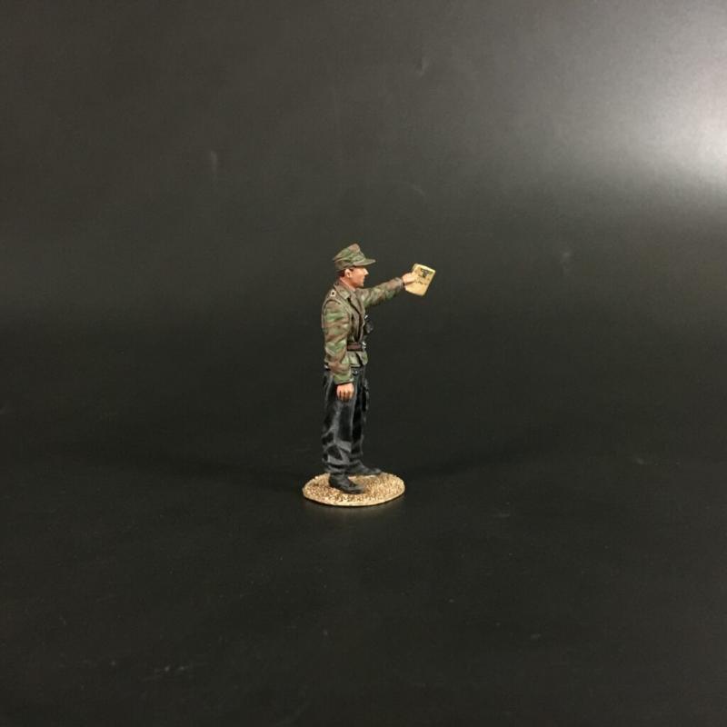 Waffen SS Camouflage Jacket Officer, Battle of Kursk--single figure #4