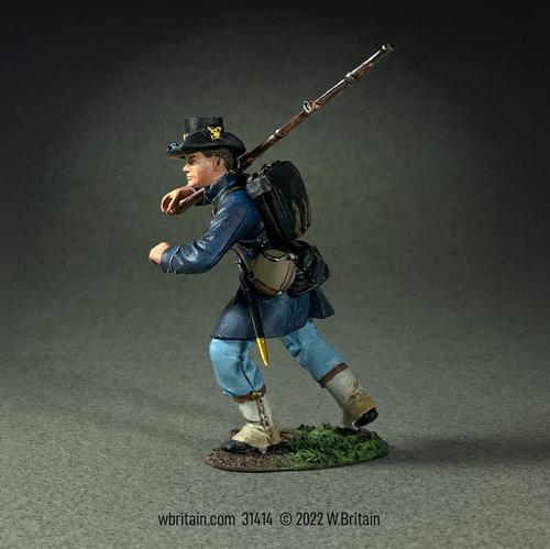 Union Iron Brigade Advancing at Right Shoulder Wearing Gaiters, No.2--single figure #1