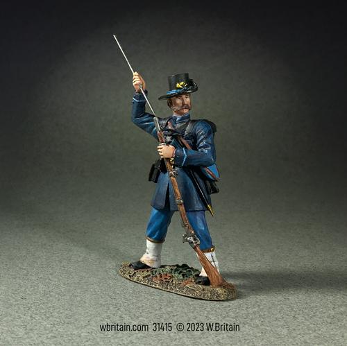 Union Iron Brigade Ramming Cartridge Wearing Gaiters--single figure #1