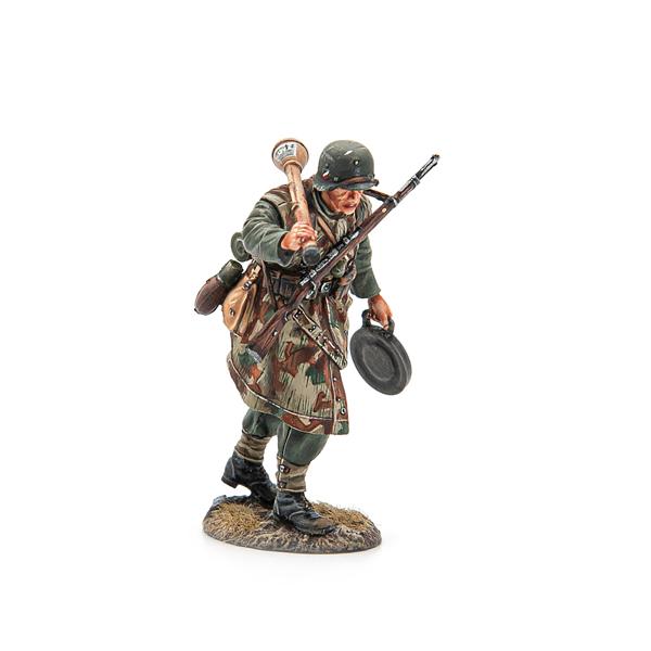 German Grenadier with Pz Faust and AT Mine--single figure #2