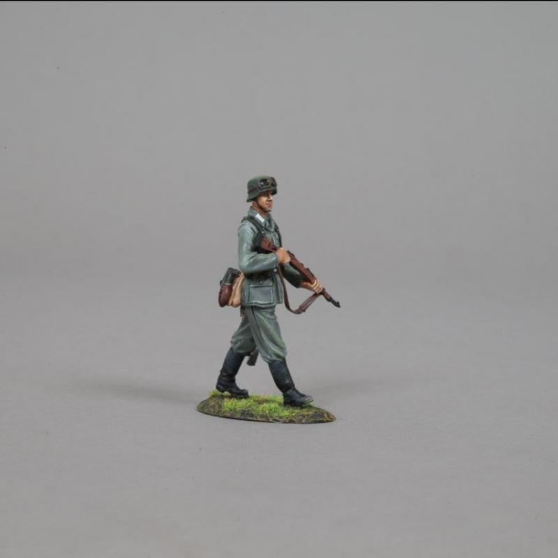 German Heer Soldier Marching with Rifle and Goggles Attached to Helmet--single figure--RETIRED--LAST THREE!! #3
