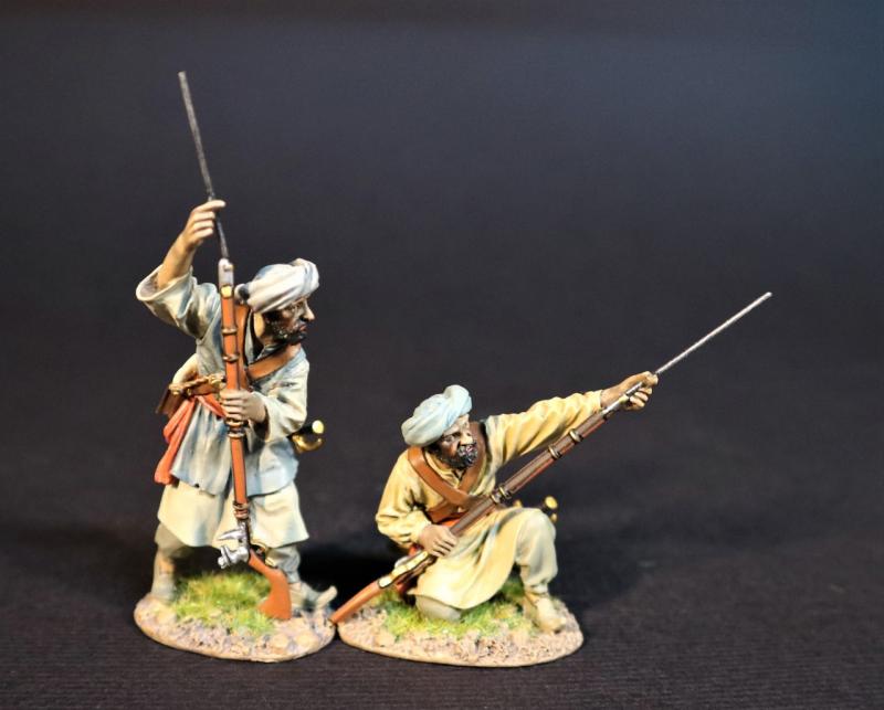 Two Maratha Arab Mercenaries (standing ramming, kneeling ramming), Maratha Infantry, The Maratha Empire, Wellington in India, The Battle of Assaye, 1803--two figures #1