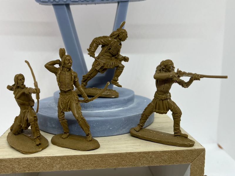 Sioux Indians (Brown)--eight figures in four poses -- AWAITING RESTOCK! #3