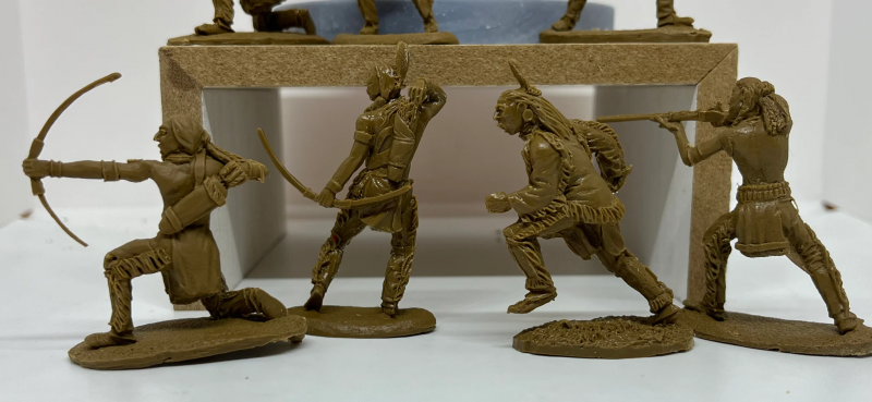 Sioux Indians (Brown)--eight figures in four poses -- AWAITING RESTOCK! #4