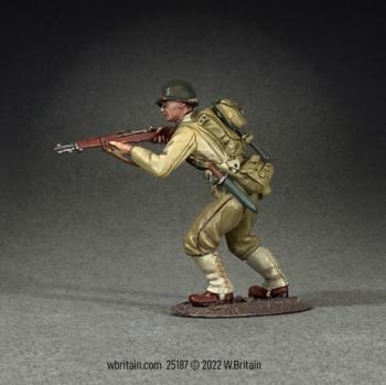 Image of U.S. Infantryman Advancing with Caution, 1944-45--single figure