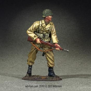 Image of U.S. Armored Infantryman with M1 Garand, Alert, 1943-45--single figure