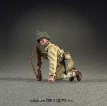 Image of U.S. Infantryman Kneeling Watching for Movement, 1943-45--single figure