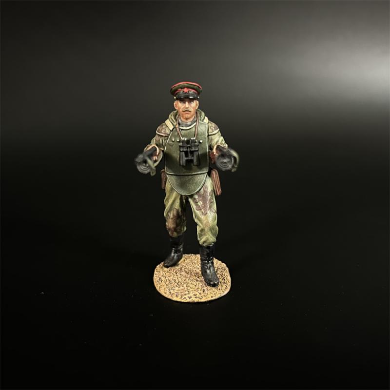 Red Army Commissar with Two PPShs--single figure #2