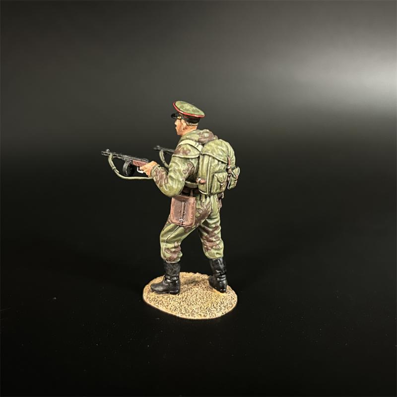 Red Army Commissar with Two PPShs--single figure #4