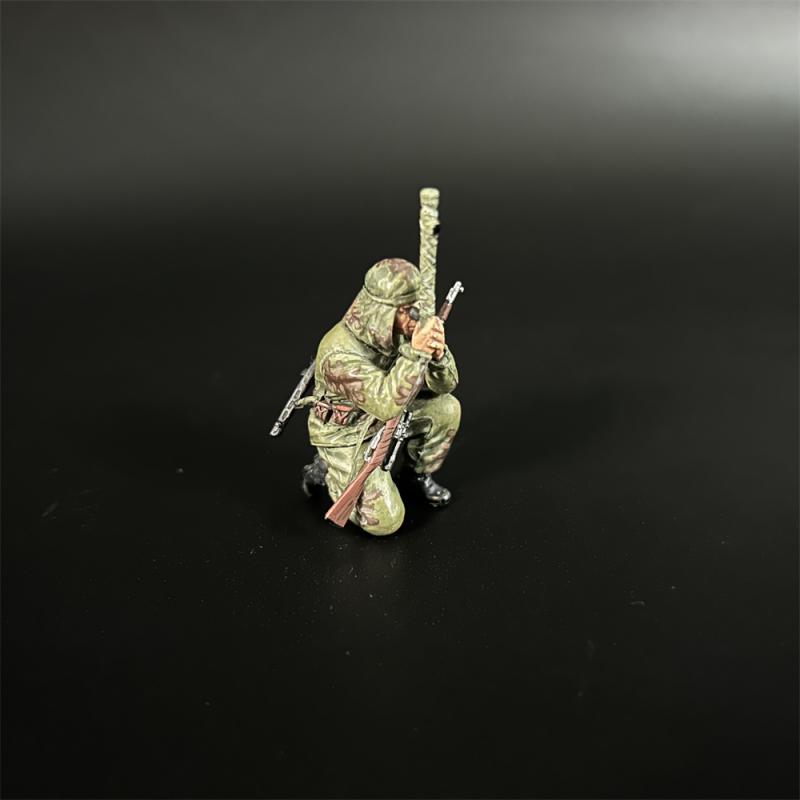 Red Army Sniper Kneeling with a Periscope--single figure #3
