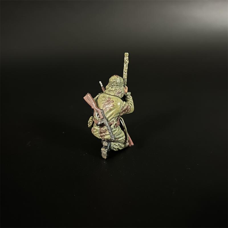 Red Army Sniper Kneeling with a Periscope--single figure #4