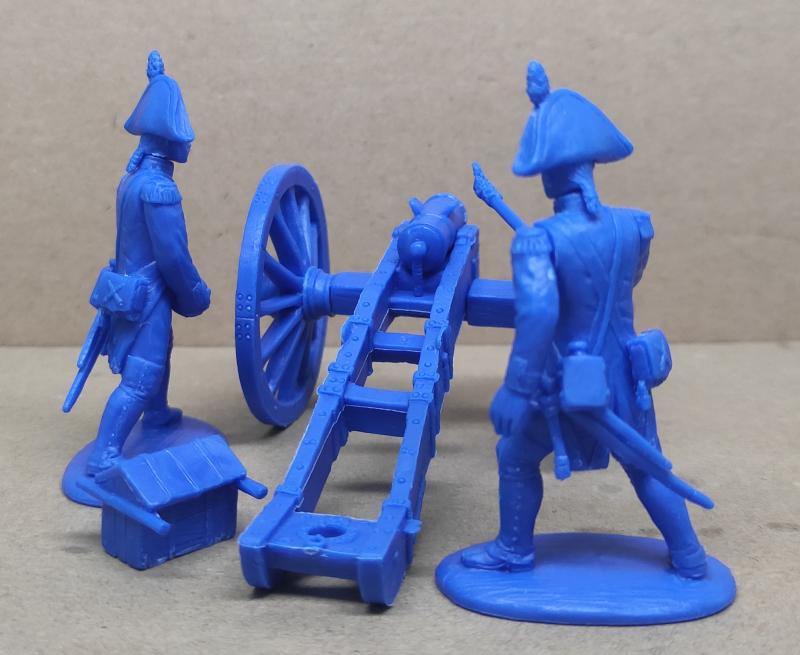 Foot Artillery (1805, Bicorne)--nine unpainted 54mm plastic model soldiers and two gun models #4
