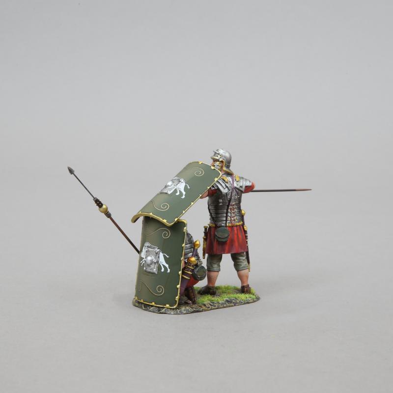 Roman Repelling Cavalry--two Legionnaires with Pilum (19th Legion green shield)--two figures on single base -- ONE IN STOCK! #1