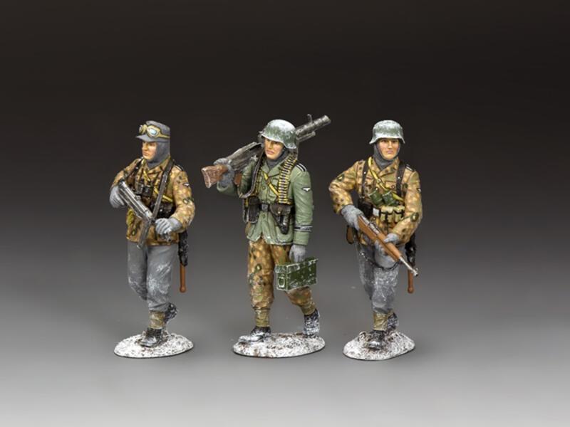 MG34 Machine Gun Team Set--three walking Waffen SS figures #1