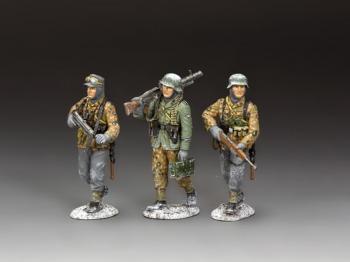 Image of MG34 Machine Gun Team Set--three walking Waffen SS figures