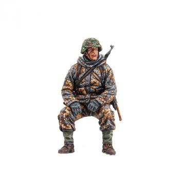 Image of German Waffen SS Sitting with Gewehr 43--single seated figure--TWO IN STOCK.
