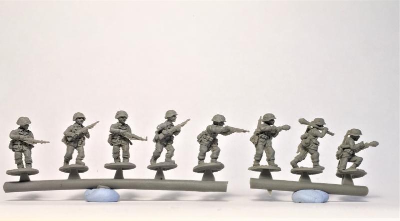 Waffen-SS Grenadier Platoon, 1944-45--thirty-three unpainted 20mm WWII miniatures #4