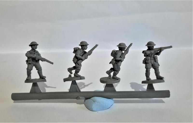British Eighth Army Platoon--forty-seven unpainted 20mm WWII miniatures #4
