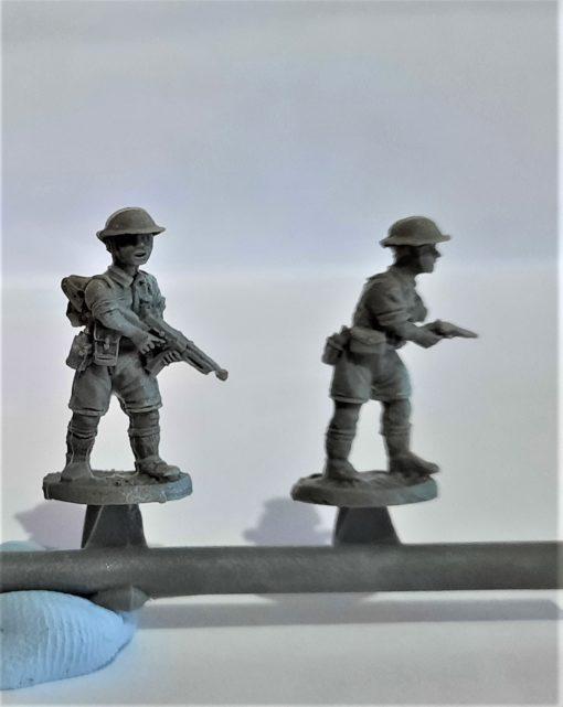 British Eighth Army Platoon--forty-seven unpainted 20mm WWII miniatures #7