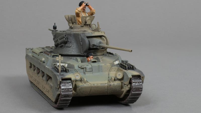 T.6924 GNOME III, 7 RTR, Matilda II Tank [Queen of the Desert]--tank and two crew figures #2