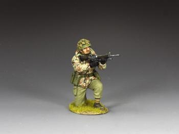 Image of Kneeling Para with M16A2 and M203--single British figure from the Falklands War