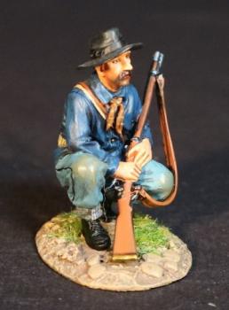 Image of United States Mounted Infantry (crouching, gun upright), United States Cavalry, The Battle of the Rosebud, 17th June 1876, The Black Hill Wars 1876-1877--single figure Image of United States Mounted Infantry (crouching, gun upright), United States Cavalry, The Battle of the Rosebud, 17th June 1876, The Black Hill Wars 1876-1877--single figure