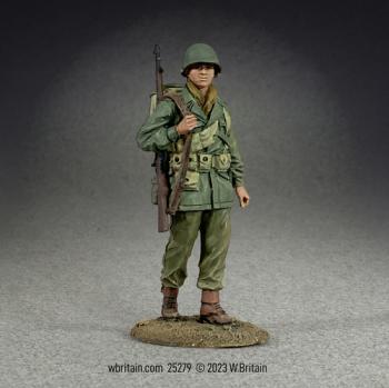 Image of 442nd Infantry Regiment, U.S. Infantryman, 1943-45--single walking Nisei figure