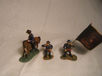 Image of Gettysburg Union Command Set--single mounted figure, single foot figure, & single foot figure with flag--RETIRED--LAST ONE!!