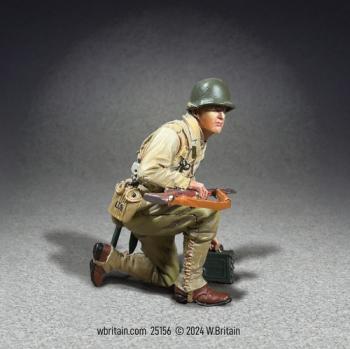 Image of U.S. Infantryman Kneeling with .30 Cal. Ammo Can, 1942-45--single figure
