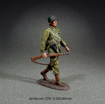 U.S. Infantryman Walking, Winter 1944-45--single figure U.S. Infantryman Walking, Winter 1944-45--single figure #49550